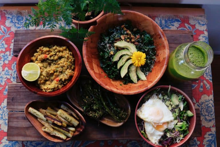 Detox Lunch mit verschiedenen Rezepten